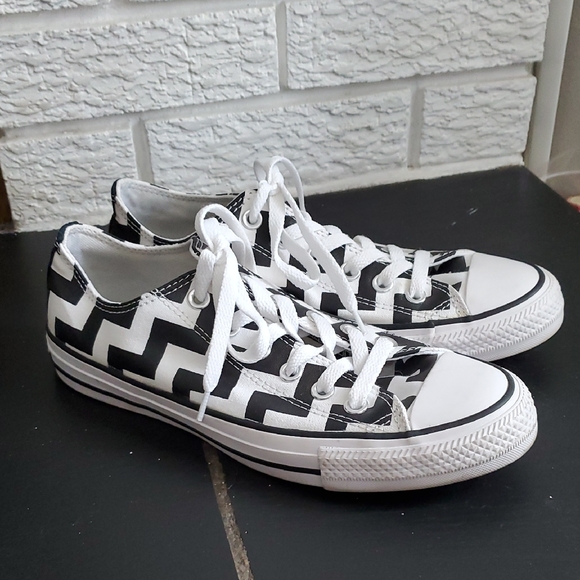 Converse Shoes - Converse All Star Black and White Chevron Geometric Sneakers Sz 7.5